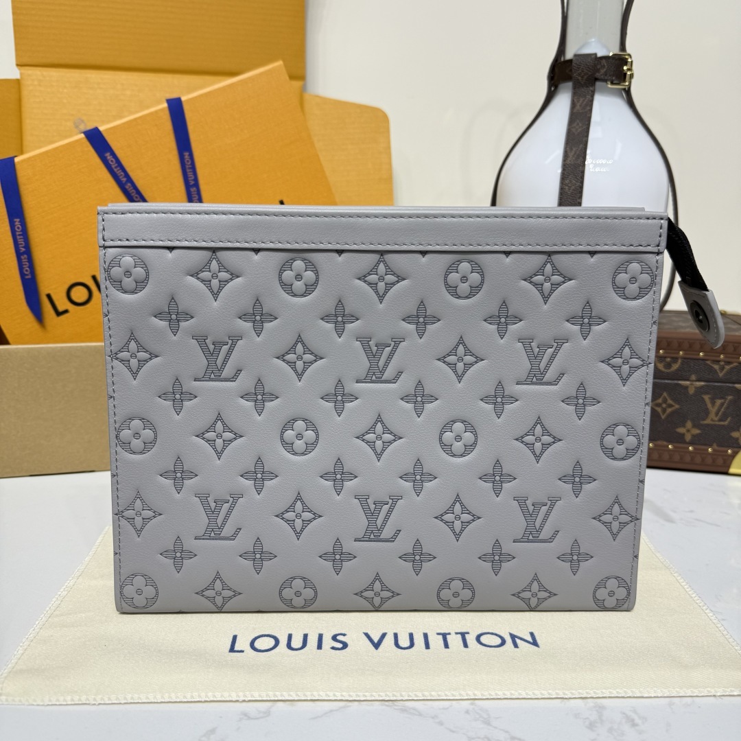 루이비통 Louis Vuitton Pochette Voyage MM Grey