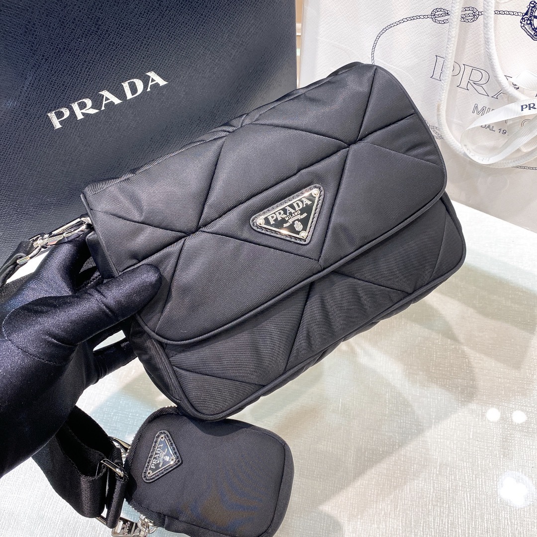 프라다 Prada Black System Nappa Patchwork Shoulder Bag