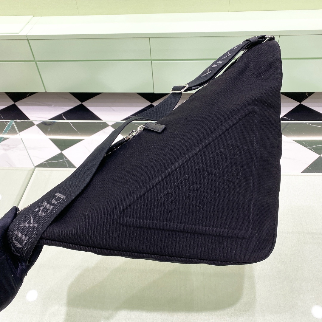 프라다 Prada Black Canvas Triangle Shoulder Bag