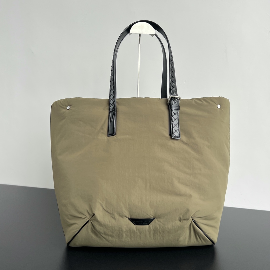 보테가베네타 Bottega Veneta Intrecciato-Trimmed Nylon Eco Tote Bag in Olive Green