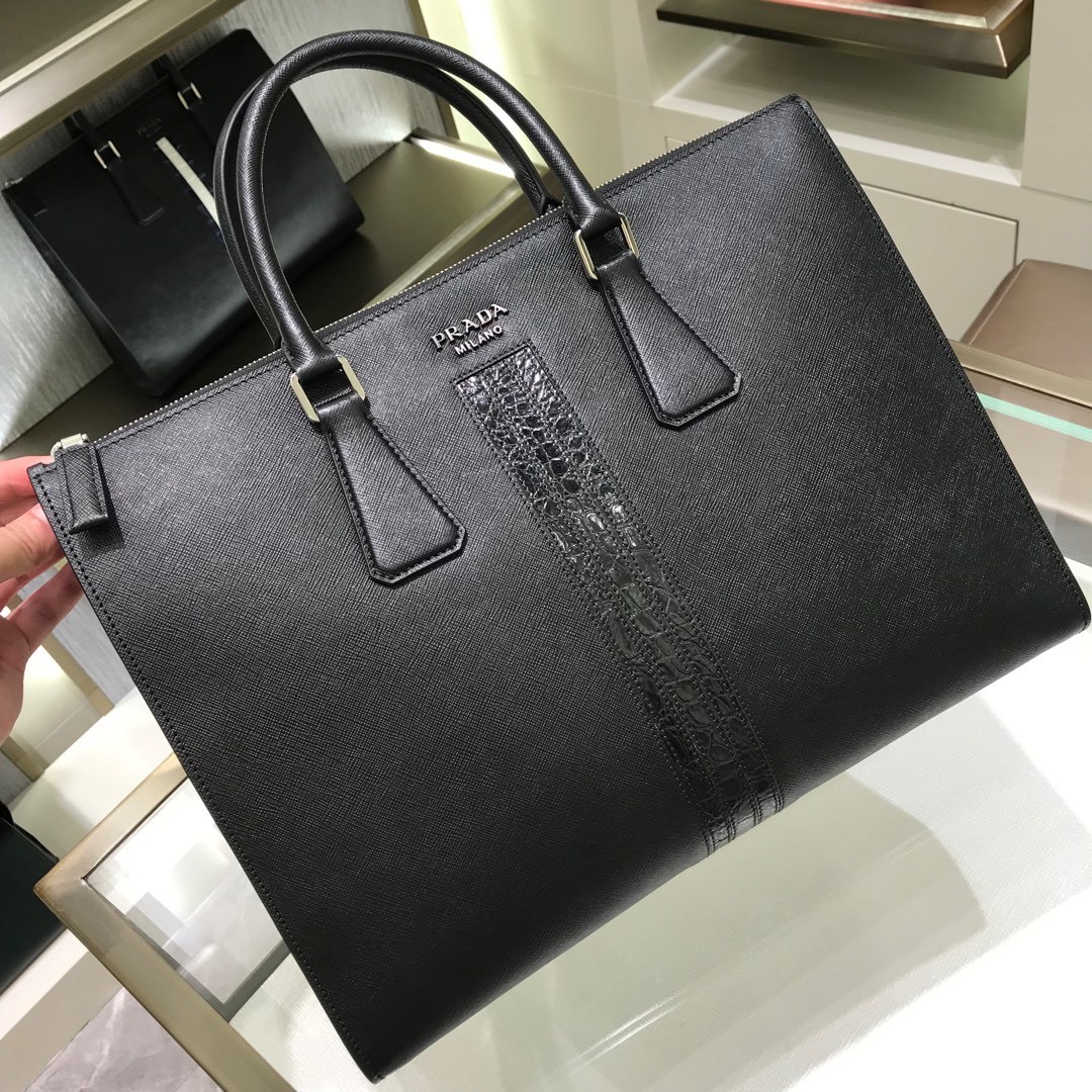 프라다 Prada Black Saffiano Leather Tote Bag with Crocodile-Effect Detail