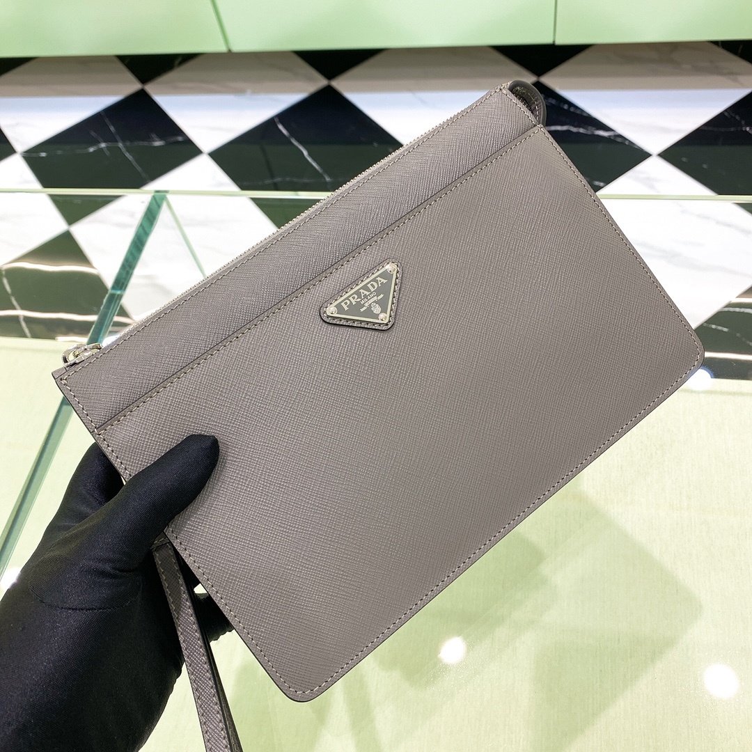 프라다 Prada Saffiano Leather Pouch – Grey