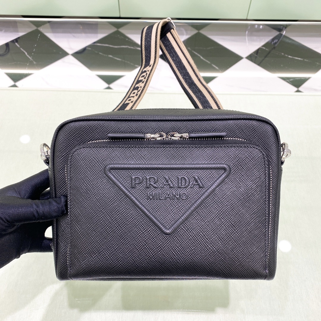 프라다 Prada Black Saffiano Leather Crossbody Bag with Embossed Triangle Logo