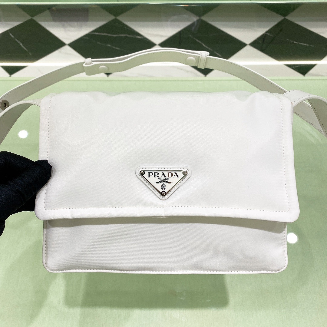 프라다 Prada Small Padded Re-Nylon Shoulder Bag – White