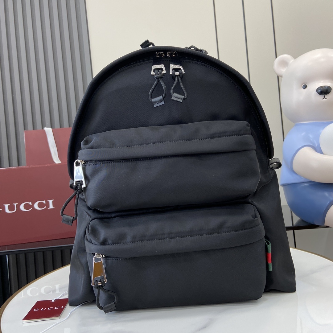구찌 블랙 나일론 더블 포켓 백팩