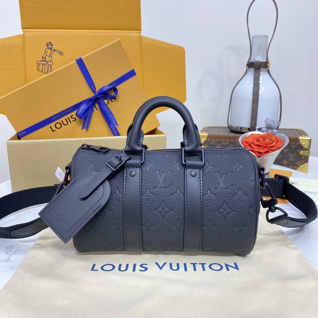 루이비통 Louis Vuitton Keepall Bandoulière 25 Monogram Taurillon Leather Bag - Black
