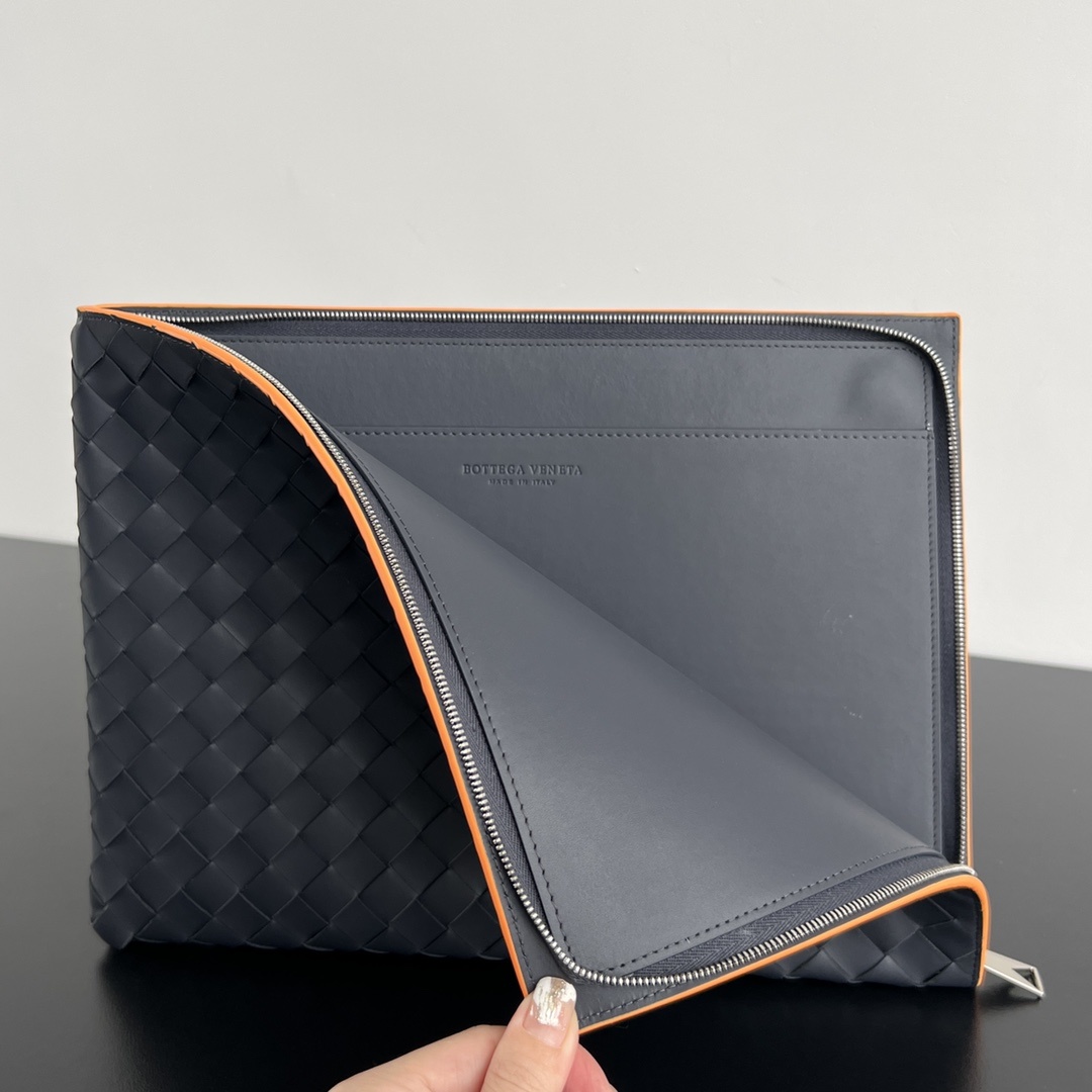 보테가베네타 Bottega Veneta Intrecciato Document Case Gray
