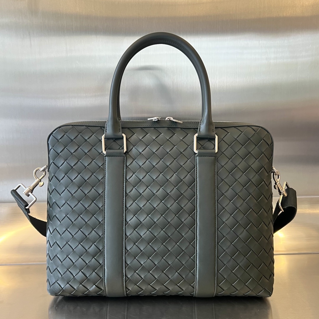 보테가베네타 Bottega Veneta Intrecciato Briefcase Dark green