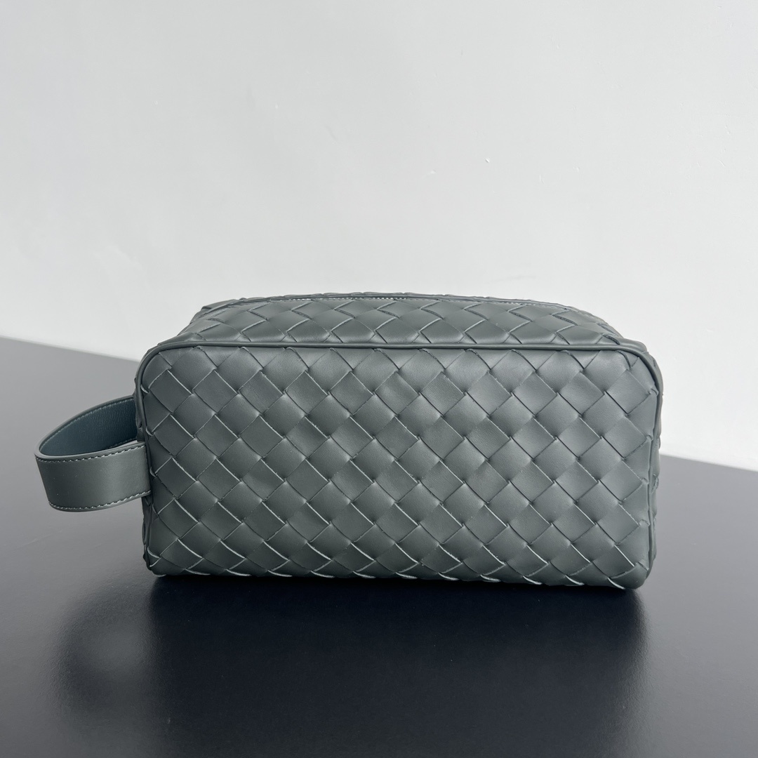 보테가베네타 Bottega Veneta Intrecciato Travel Pouch – Dark Green