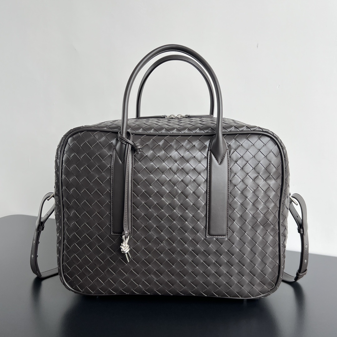 보테가베네타 Bottega Veneta Intrecciato Briefcase in Dark Brown