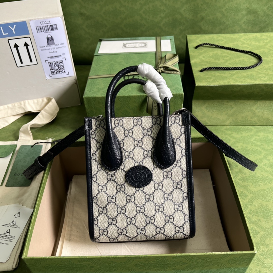 구찌 Gucci GG Supreme Mini Tote Bag Beige and Black