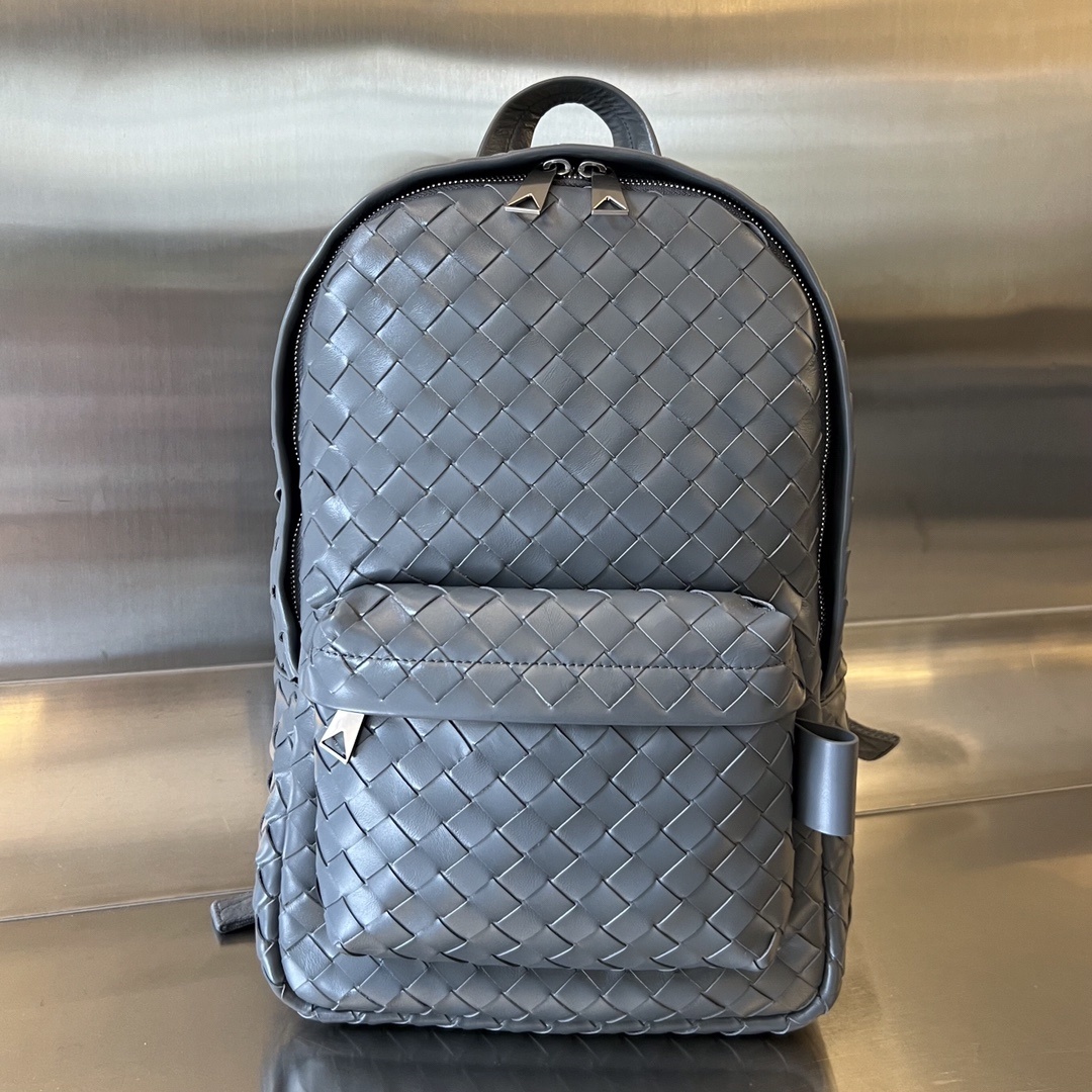 보테가베네타 Bottega Veneta Small Intrecciato Backpack Silver Gray