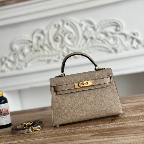 에르메스 Hermès Kelly Sellier Bag in Étoupe Étoupe (Taupe)