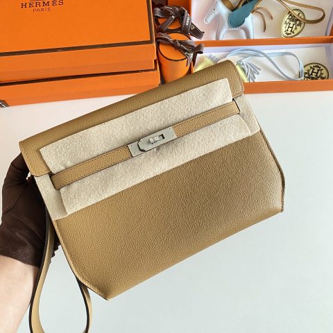 에르메스 Hermès Kelly Dépêches 25 Pouch Gold