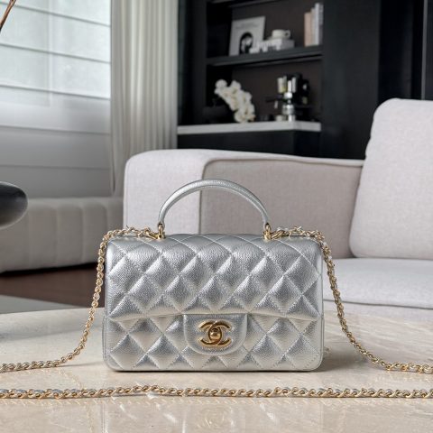 샤넬 Chanel Quilted Mini Top-Handle Flap Bag Silver