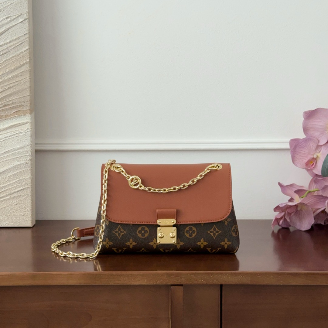 루이비통 Louis Vuitton Pochette Métis East West Bag in Brown Monogram Canvas and Cognac Leather Brown and Cognac