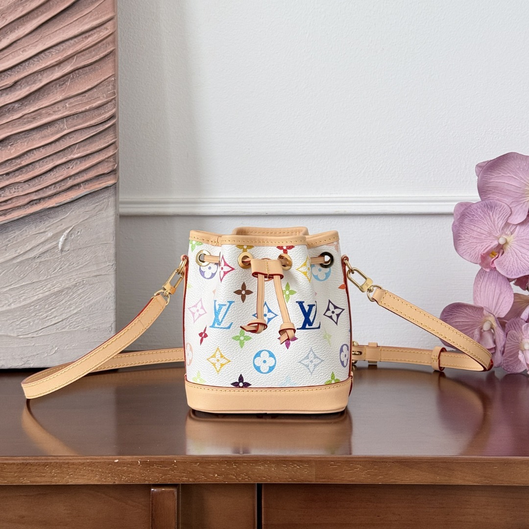 루이비통 Louis Vuitton Petit Noé White Multicolor Monogram Bucket Bag