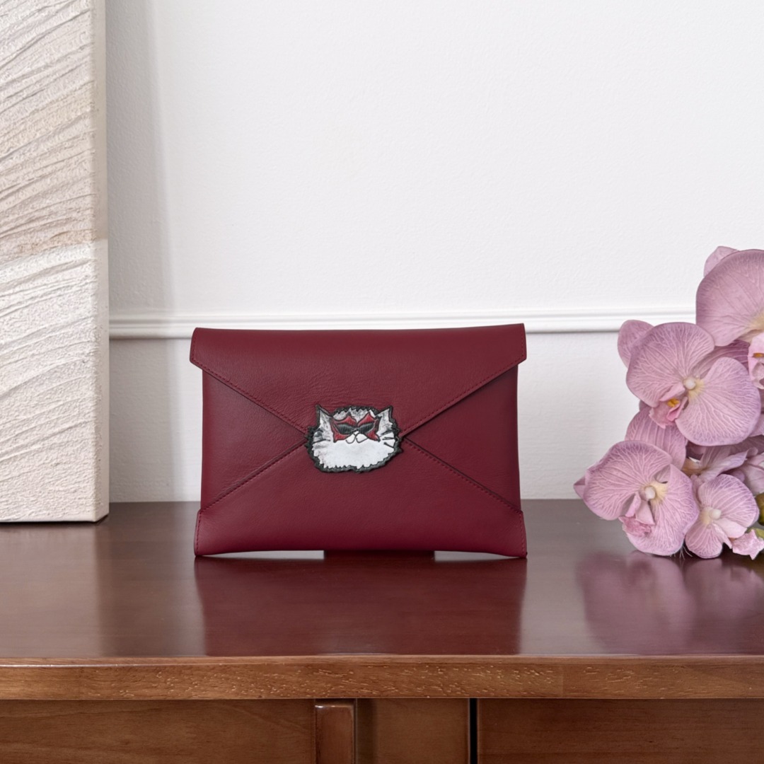 루이비통 Louis Vuitton Kirigami Pochette Plum
