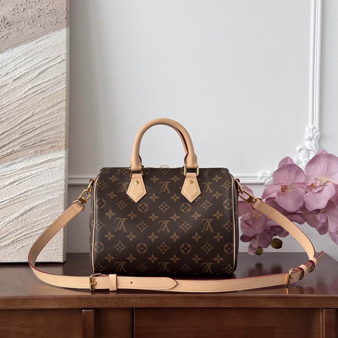 루이비통 Louis Vuitton Speedy Bandoulière 25 Monogram Canvas Bag in Brown
