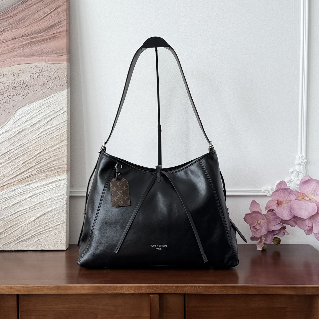 루이비통 Louis Vuitton CarryAll Dark MM Black