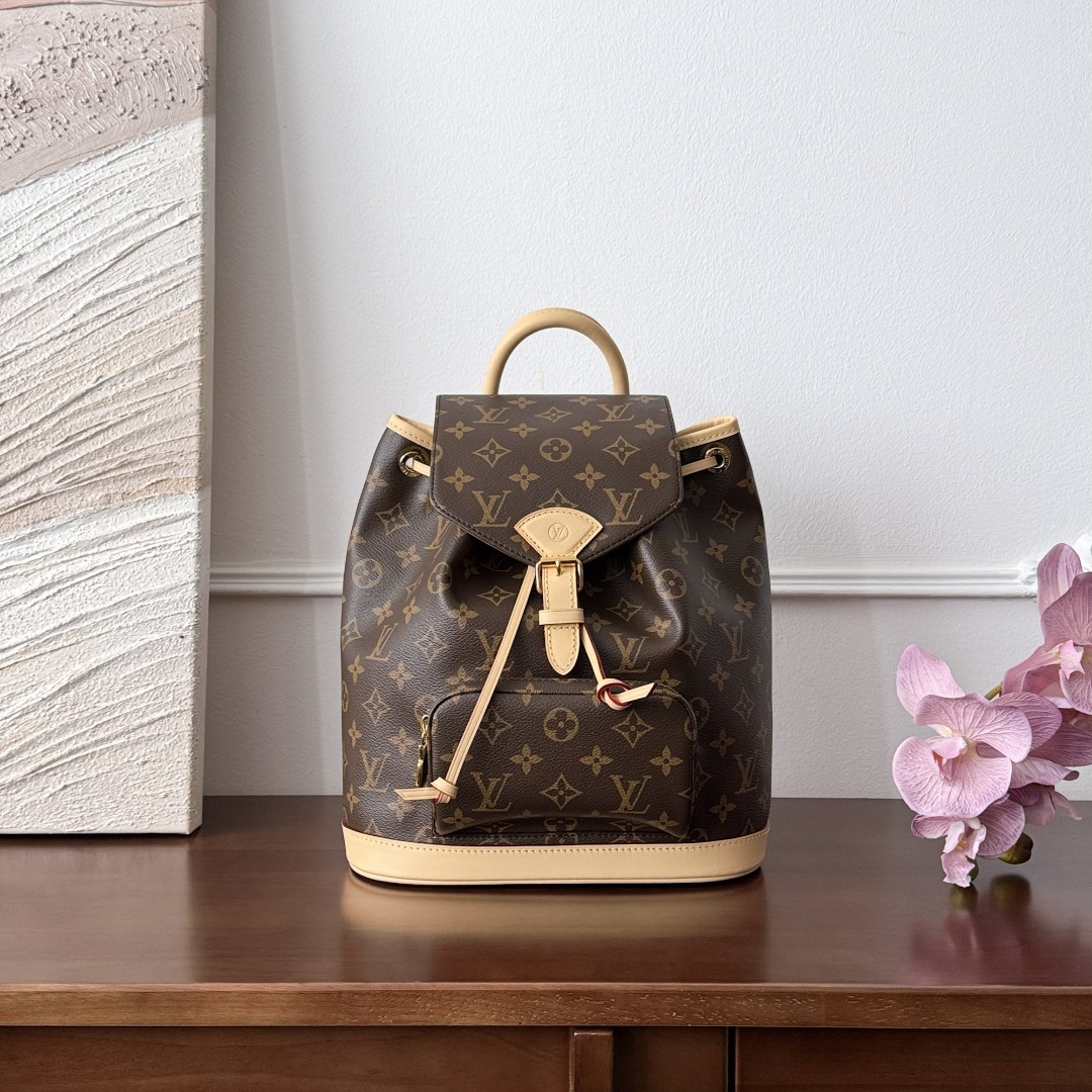루이비통 Louis Vuitton New Montsouris PM Monogram Backpack, Brown
