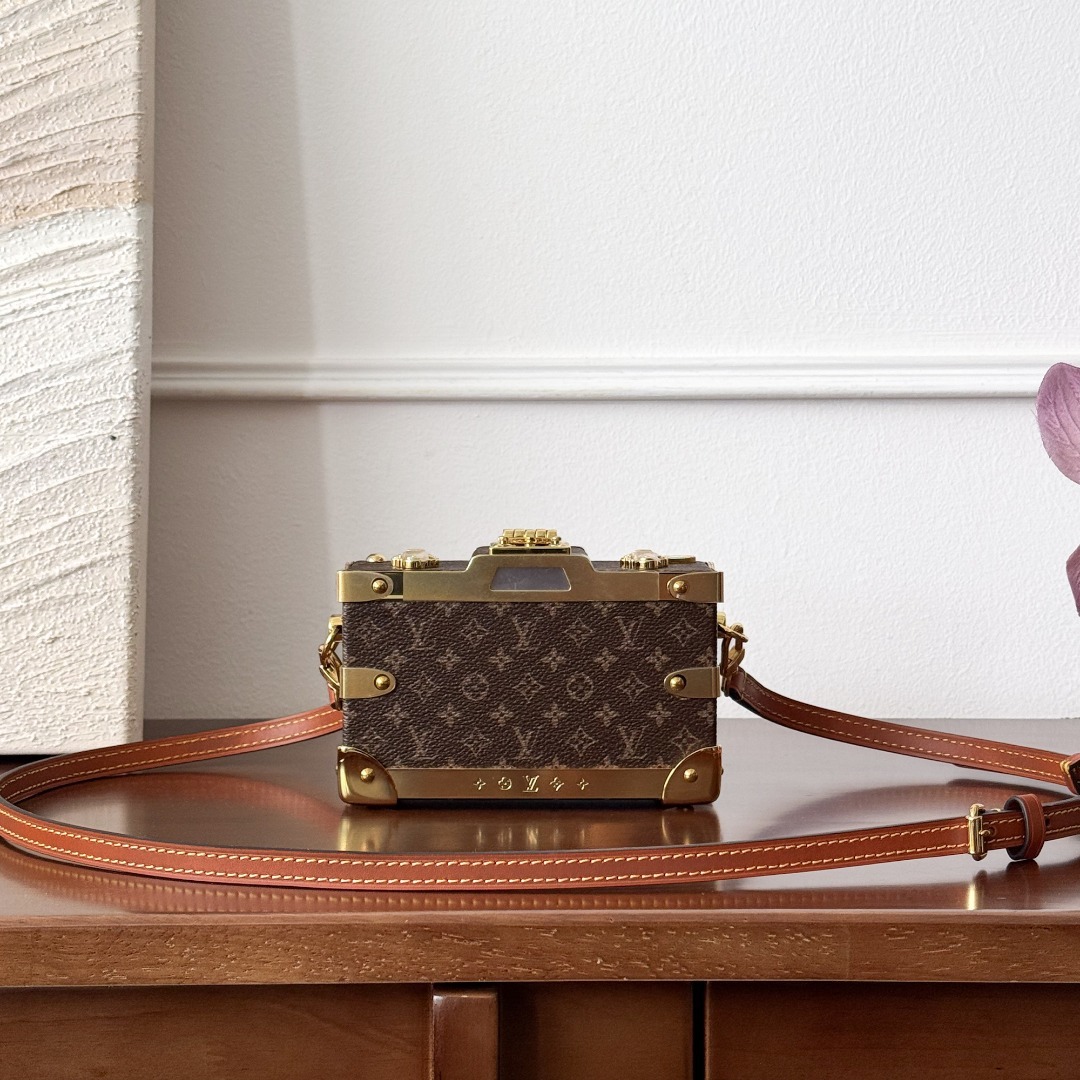 루이비통 Louis Vuitton Pic Trunk Camera Bag Brown Monogram