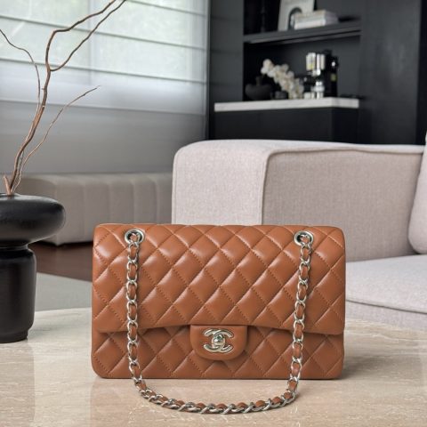 샤넬 Chanel Classic Flap Bag – Caramel Brown