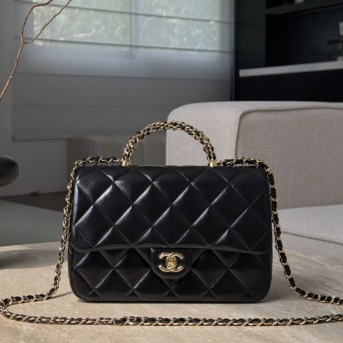 샤넬 Chanel Quilted Top Handle Flap Bag Black