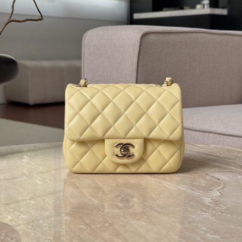 샤넬 Chanel Classic Flap Bag – Light Yellow