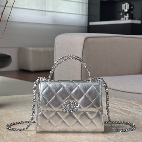 샤넬 Chanel Mini Flap Bag with Top Handle Silver