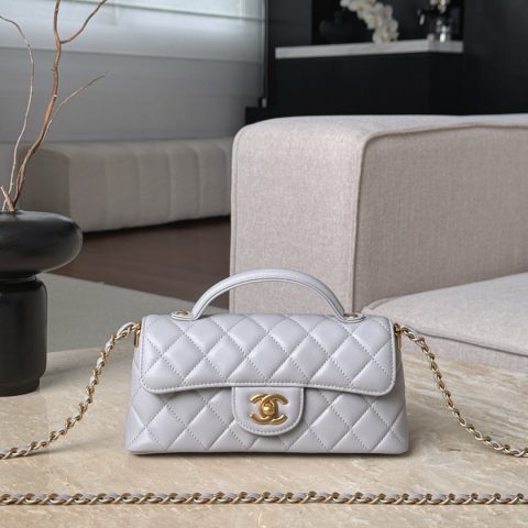샤넬 Chanel Mini Flap Bag with Top Handle – Light Gray