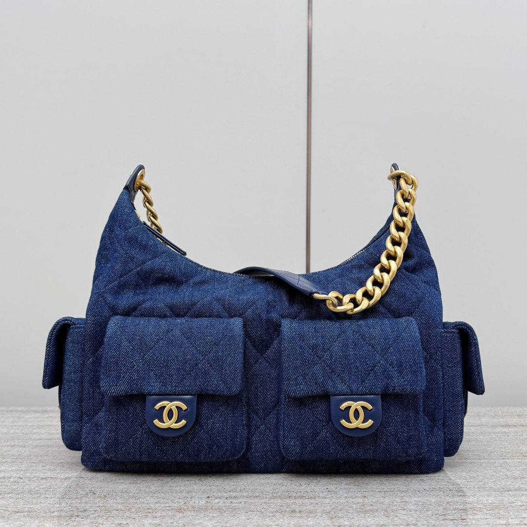 샤넬 Chanel 25 Hobo Bag in Dark Blue Denim