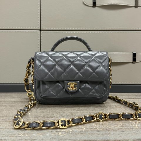 샤넬 Chanel Quilted Top-Handle Flap Bag — Gray