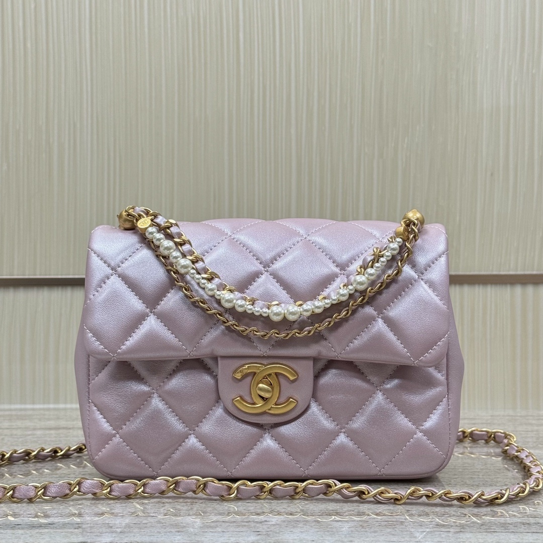 샤넬 CHANEL 24P Pearl Chain Mini Flap Bag – Light Pink