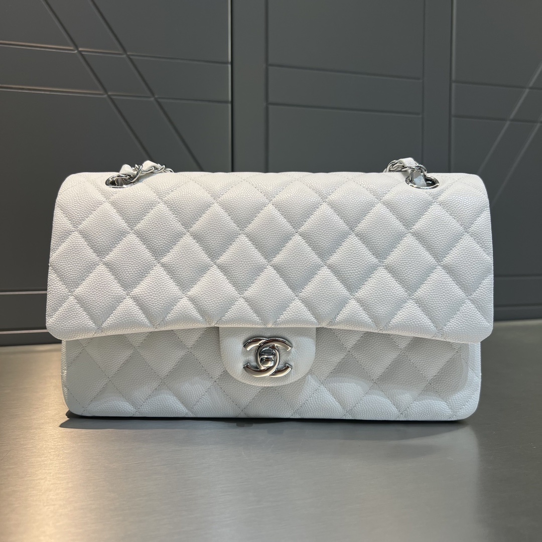 샤넬 Chanel Classic Flap Bag – White