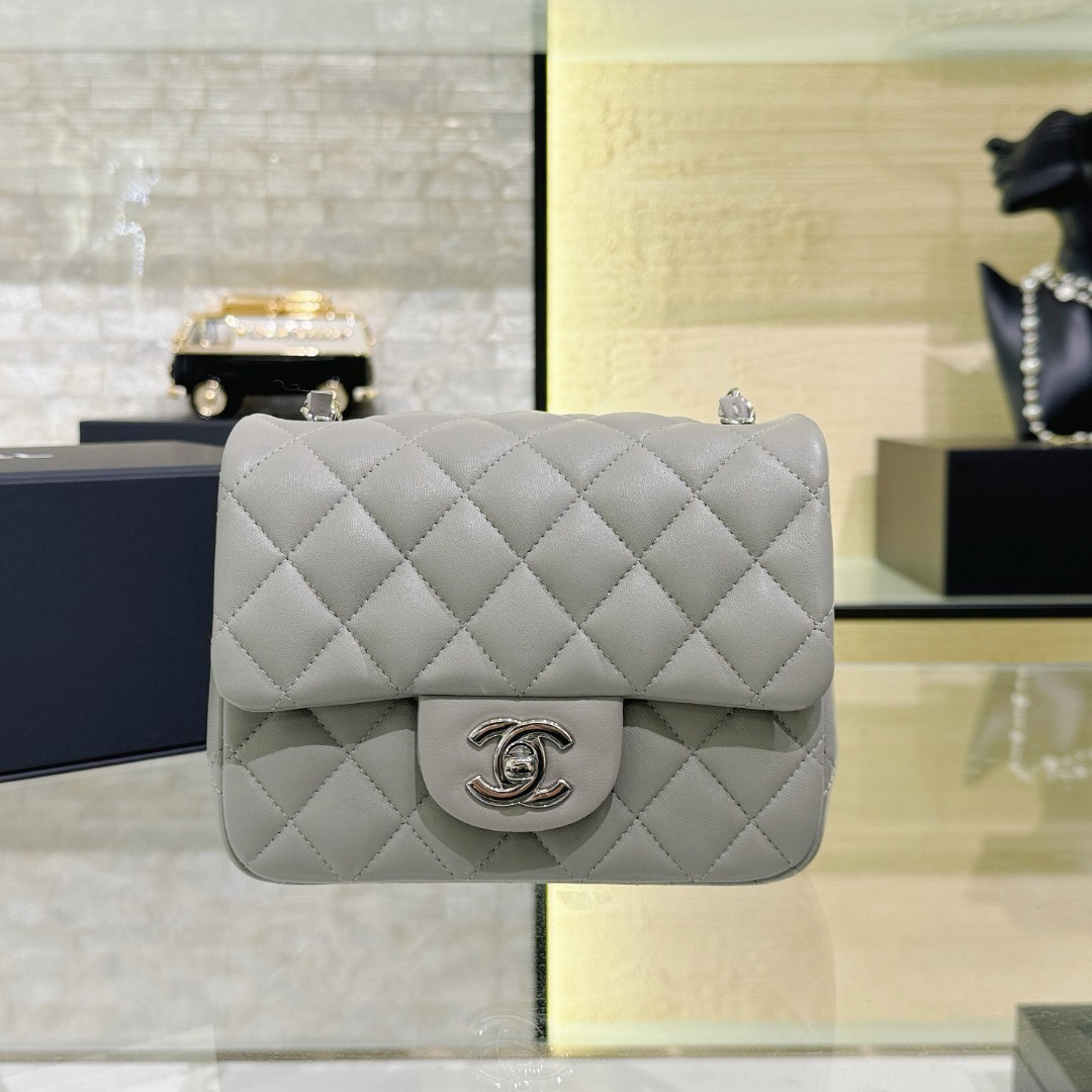 샤넬 CHANEL Mini Square Classic Flap Bag Light Gray
