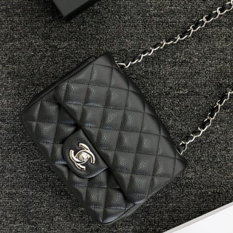 샤넬 Chanel Mini Square Classic Flap Bag in Black Grained Calfskin