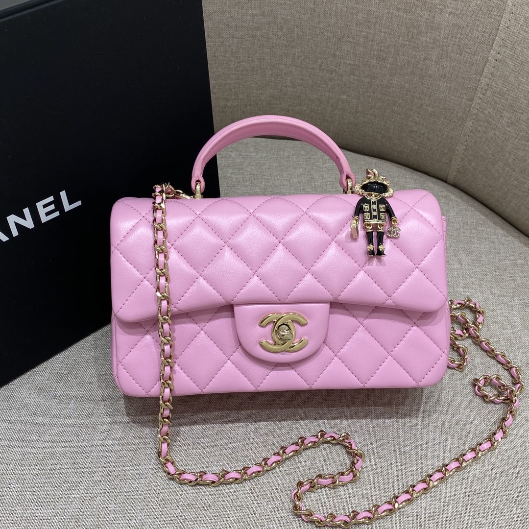 샤넬 Chanel Mini Flap Bag with Top Handle in Pink